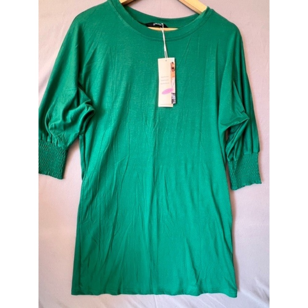 Dokotoo Tunic Top Women Medium‎ Green NEW Smocked Cuffs Crew Neck Relaxed Fit